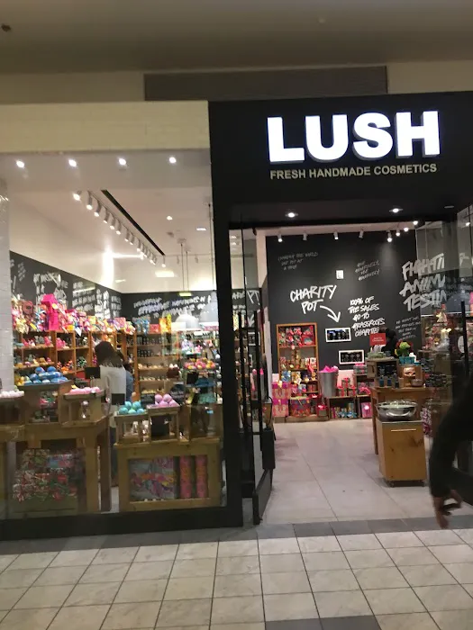 Lush Cosmetics The Mall at Green Hills 0