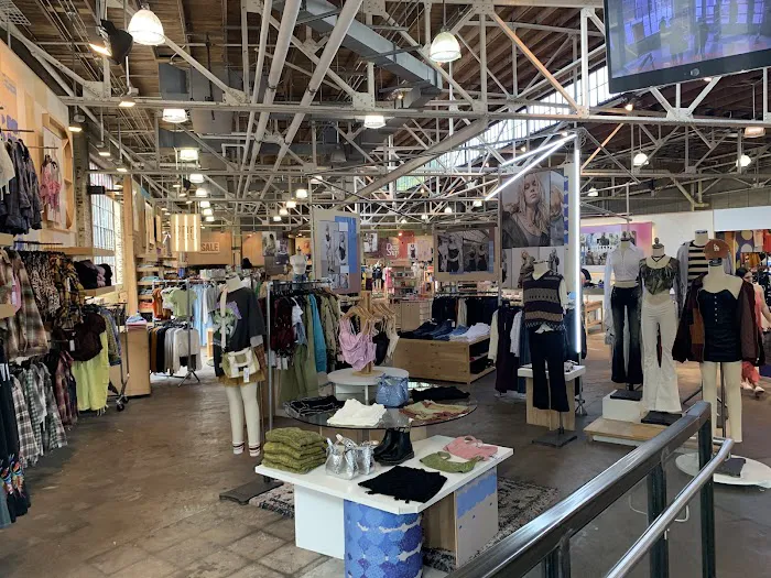 Urban Outfitters 5