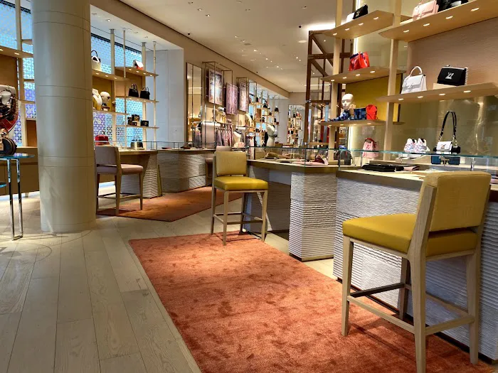 Louis Vuitton Nashville 9
