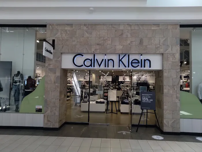 Calvin Klein 7