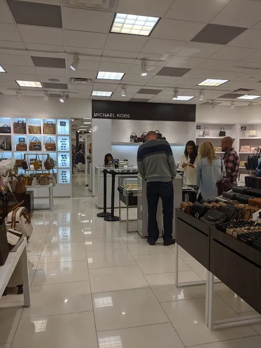 Michael Kors Outlet 1