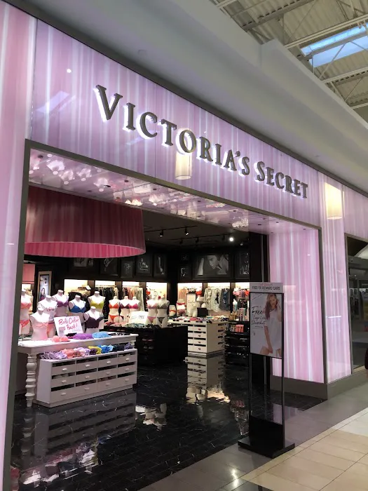 Victoria's Secret & PINK by Victoria's Secret 9