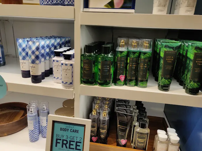 Bath & Body Works 8
