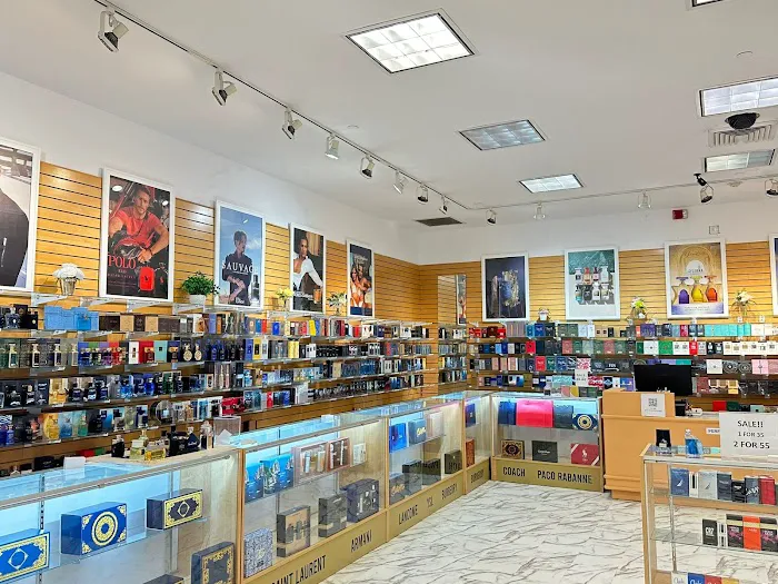Perfume Palace 3