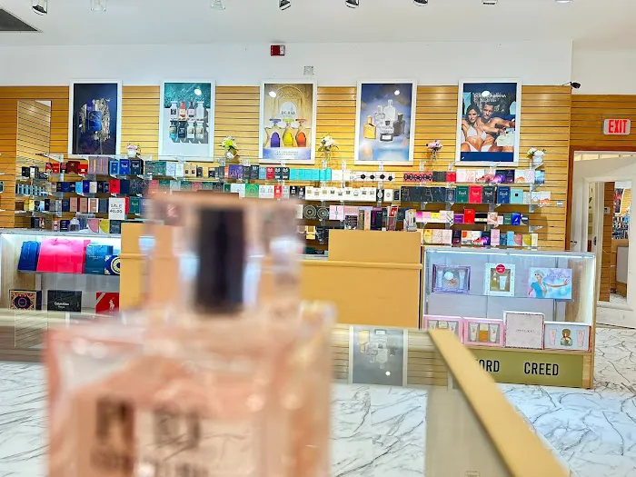 Perfume Palace 7