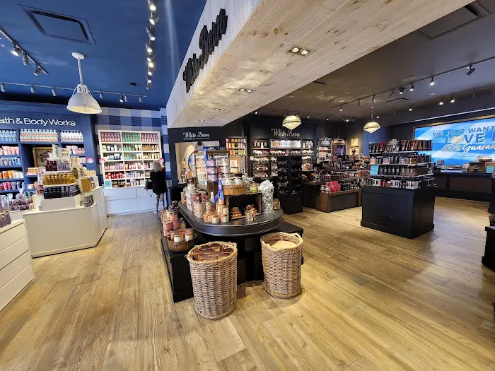 Bath & Body Works 2