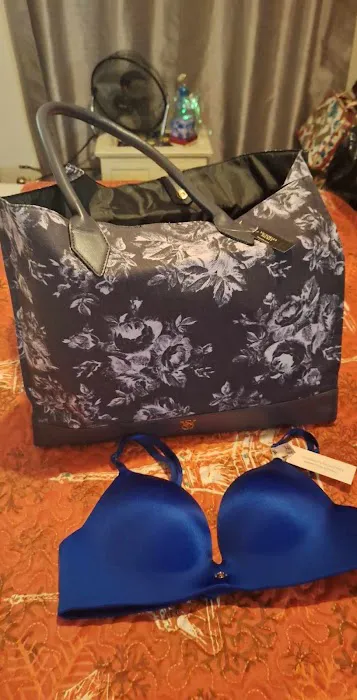 Victoria's Secret & PINK by Victoria's Secret 1