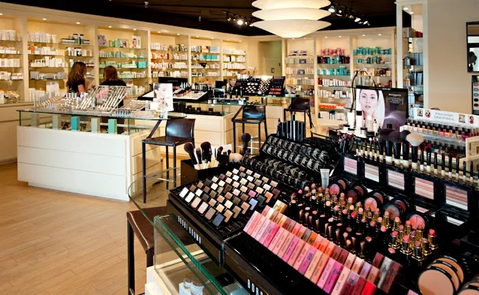 Woo Skin Care & Cosmetics 8