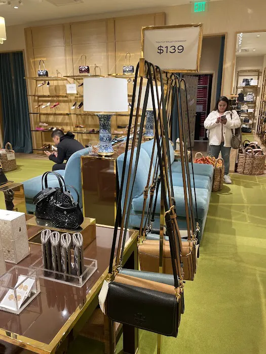 Tory Burch Outlet 1