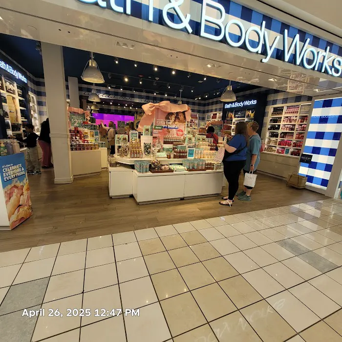 Bath & Body Works 1