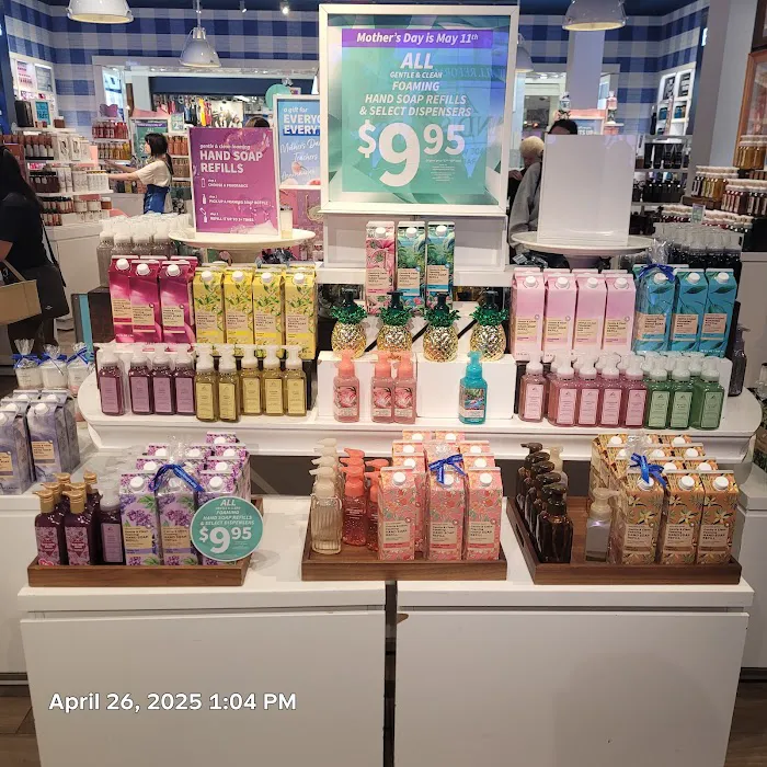 Bath & Body Works 9