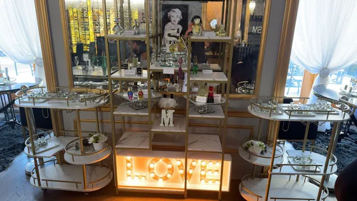 Shelby Marie Luxury Fragrance Bar {Fragrance Making Experience} 4