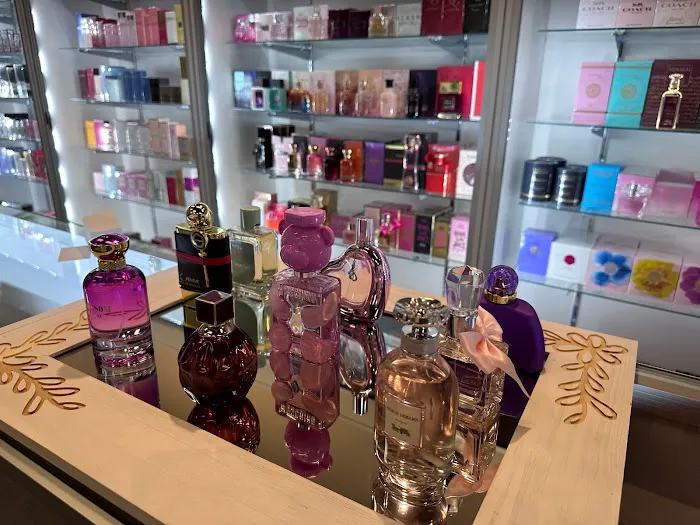 Perfume Palace 7