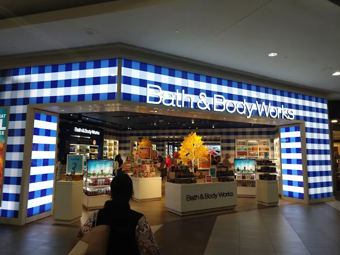 Bath & Body Works 1