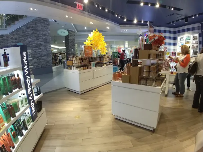 Bath & Body Works 4