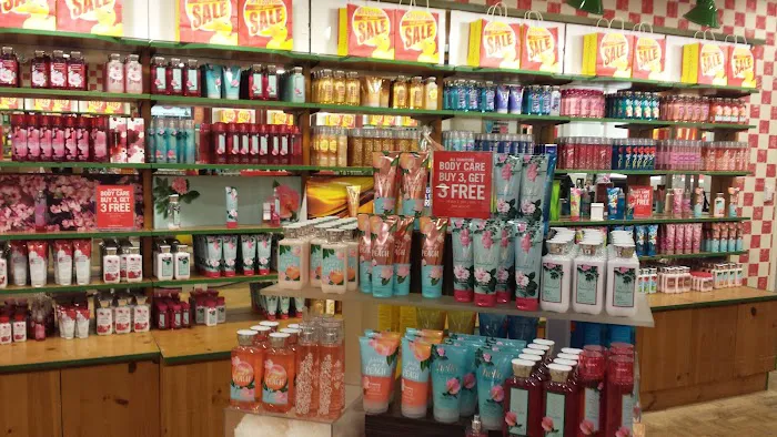 Bath & Body Works 1