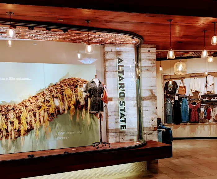 Altar'd State Fayette Mall 0