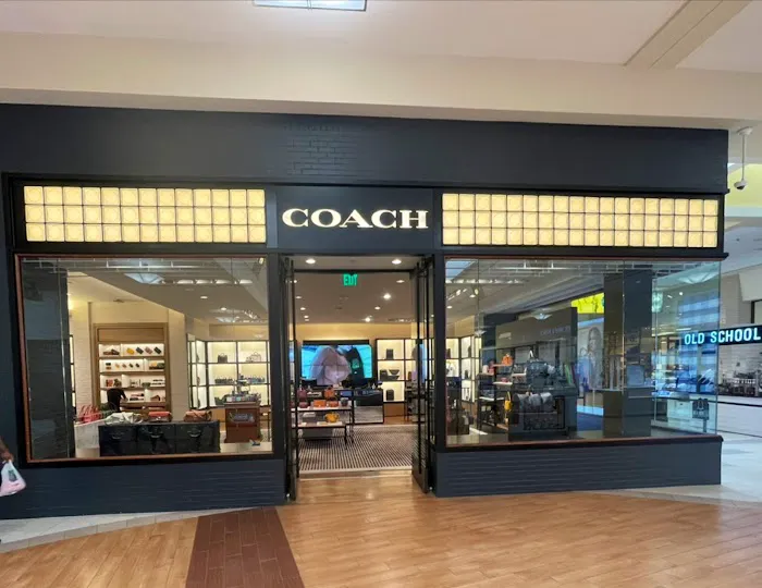COACH 0