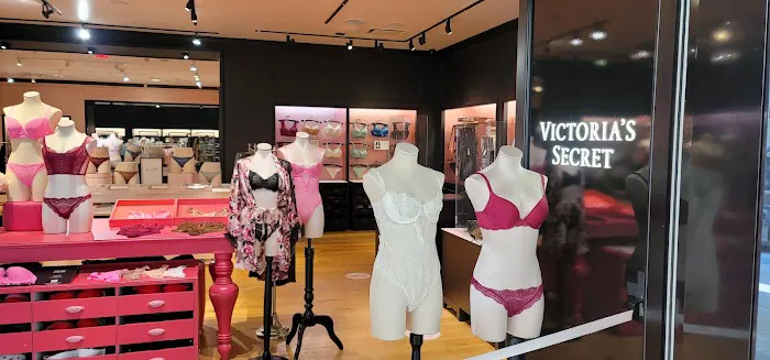 Victoria's Secret 0