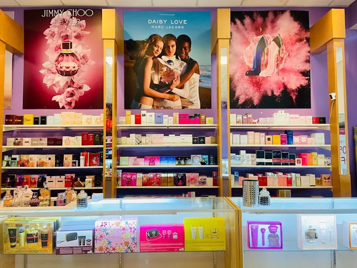 Perfume Palace 3