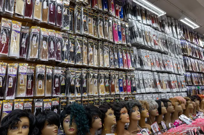 Hollywood Beauty Supply 7 - Beauty Supply St. Louis 2
