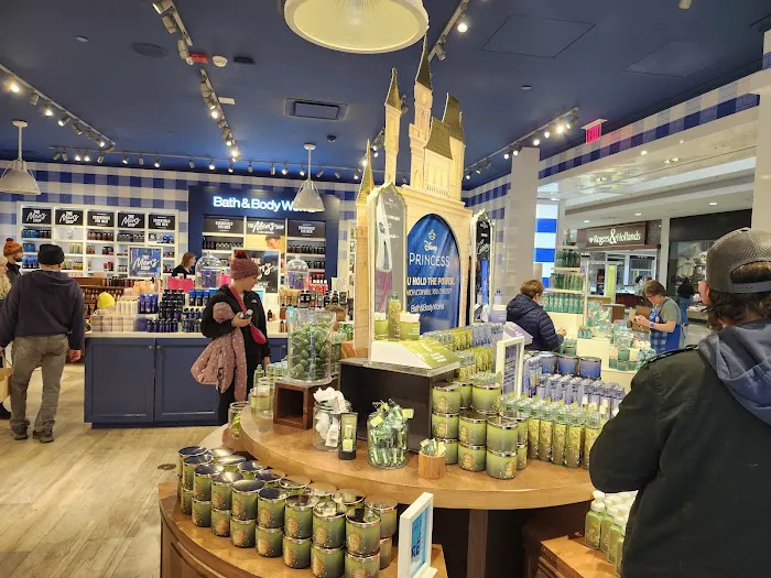 Bath & Body Works 2
