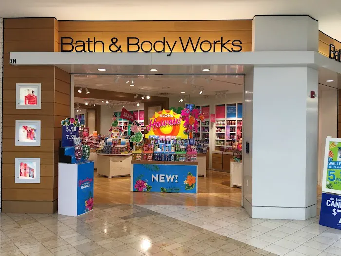 Bath & Body Works 1