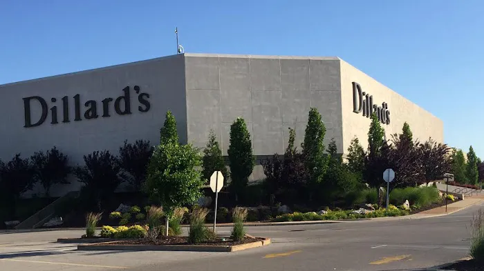Dillard's 4