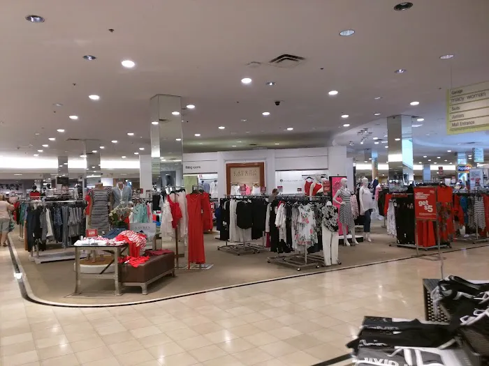 Macy's 0