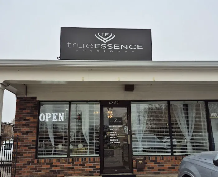 True Essence Designs Body Oils 0