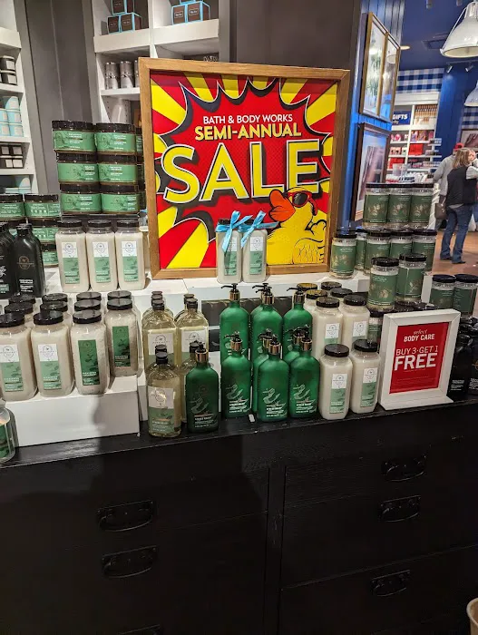 Bath & Body Works 4