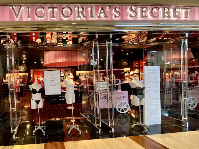 Victoria's Secret & PINK by Victoria's Secret 6