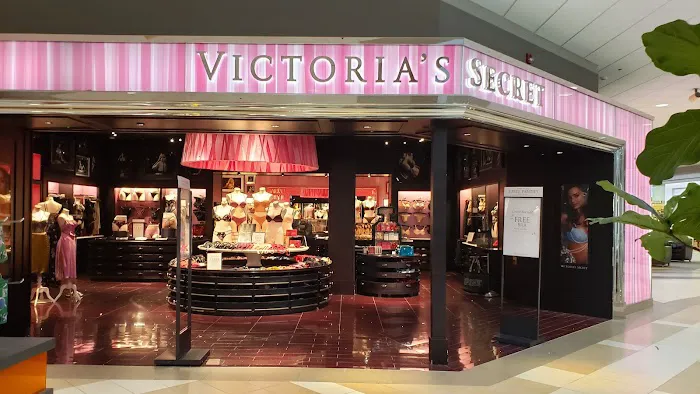 Victoria's Secret & PINK by Victoria's Secret 0