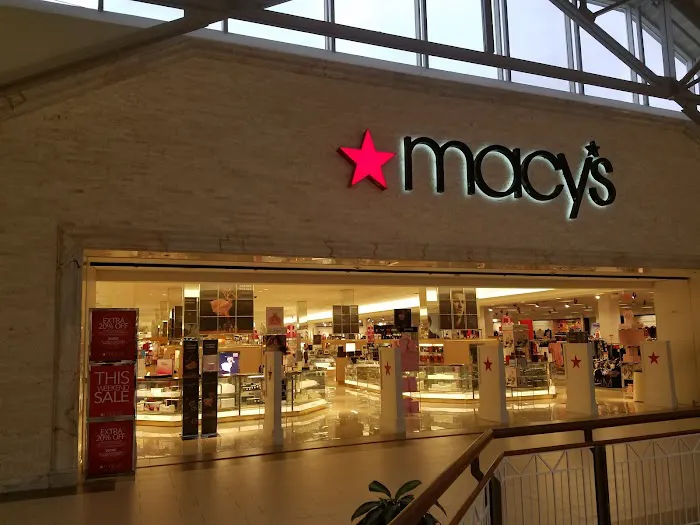 Macy's 0