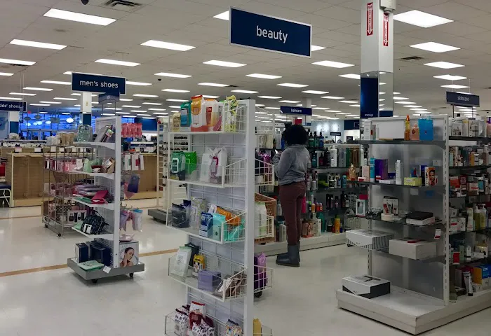 Marshalls & HomeGoods 2