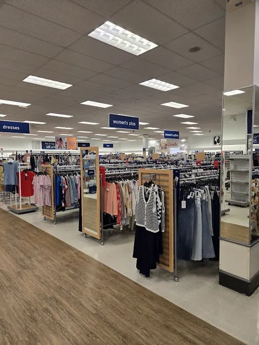 Marshalls & HomeGoods 0