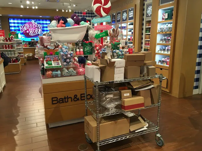 Bath & Body Works 4