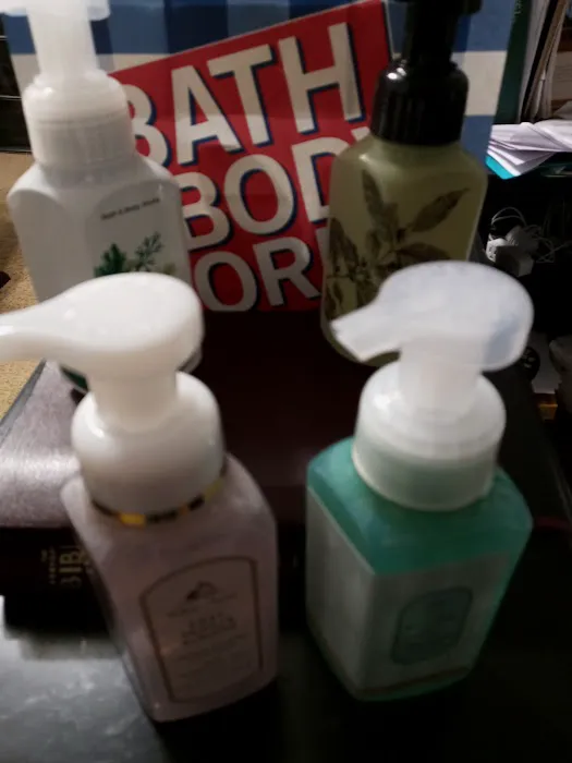 Bath & Body Works 1