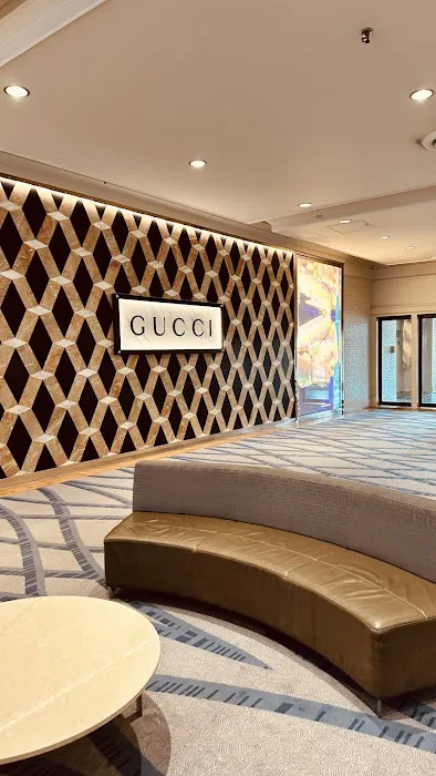 Gucci - St Louis - Plaza Frontenac 2