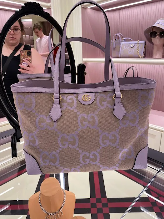 Gucci - St Louis - Plaza Frontenac 6