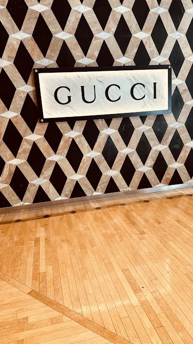 Gucci - St Louis - Plaza Frontenac 3