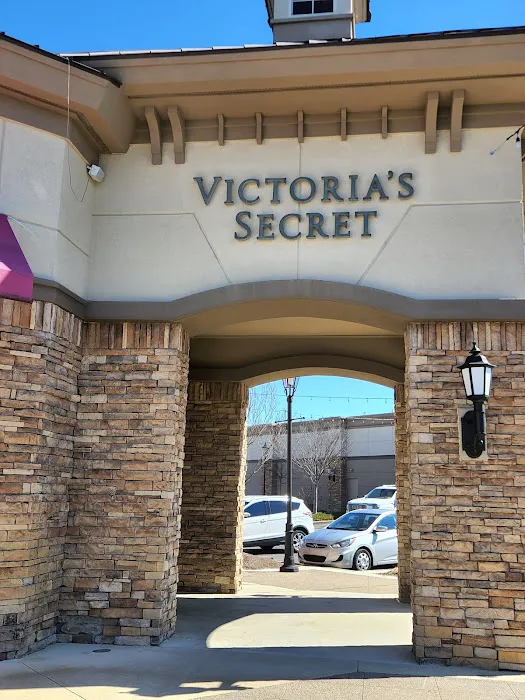 Victoria's Secret & PINK by Victoria's Secret 8