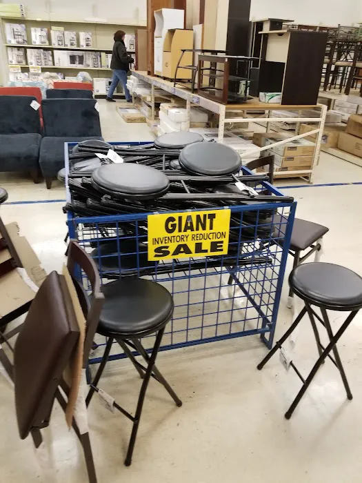 Roses Discount Store 8