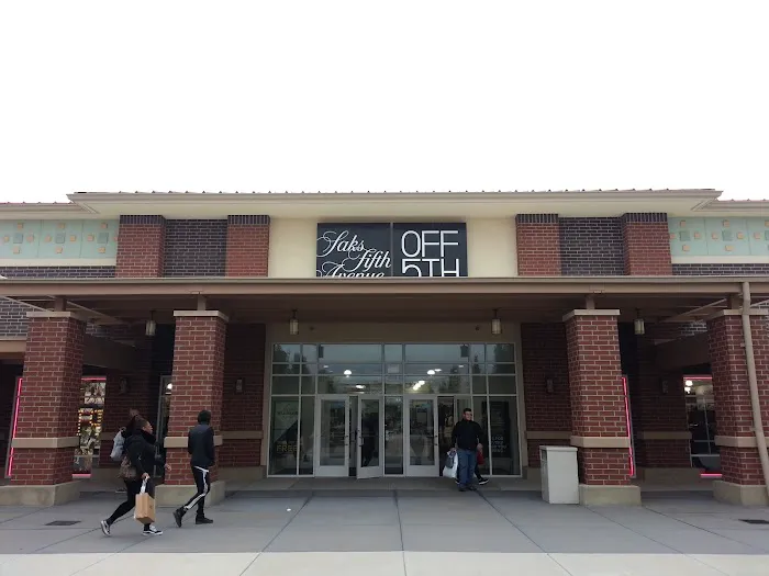 Saks OFF 5TH 5