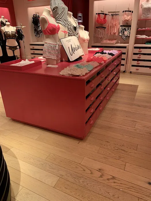 Victoria's Secret 4