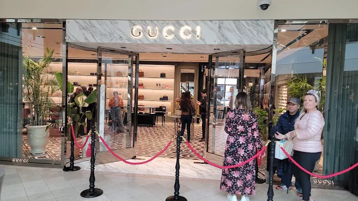 Gucci Portland Pioneer Place 3