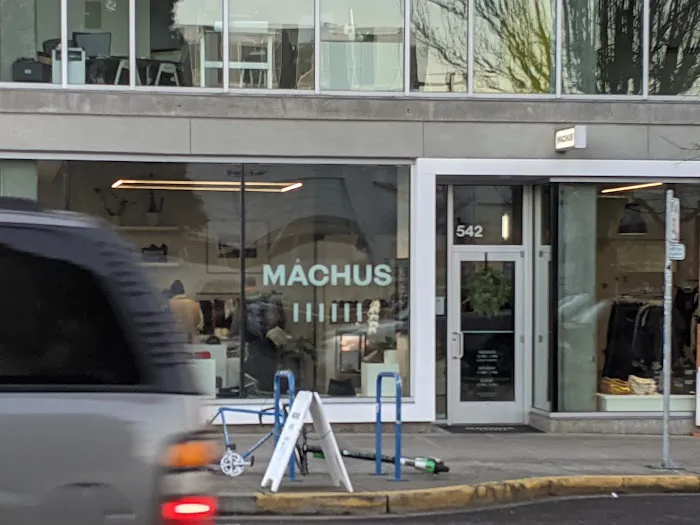 MACHUS 5