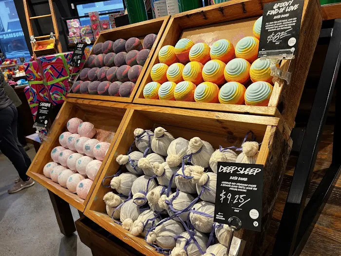 Lush Cosmetics Portland 0