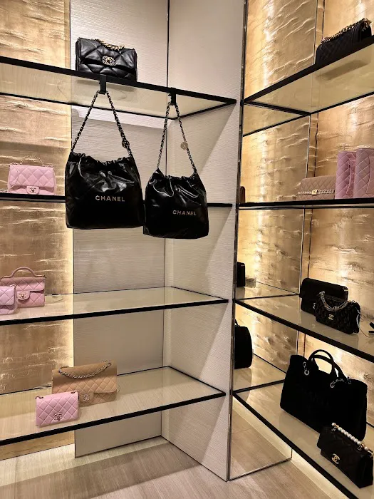 CHANEL 6