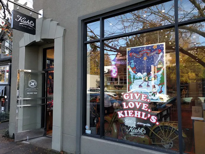 Kiehl's Since 1851 8